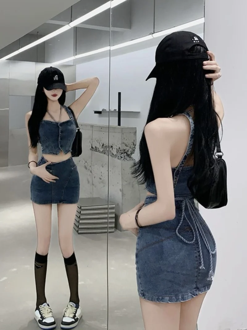 Conjunto de Jeans 2023, Moderno e na Moda, com Top de Alças e Minissaia Envelope, Conjunto de Duas Peças, Verão, Moda Feminina.