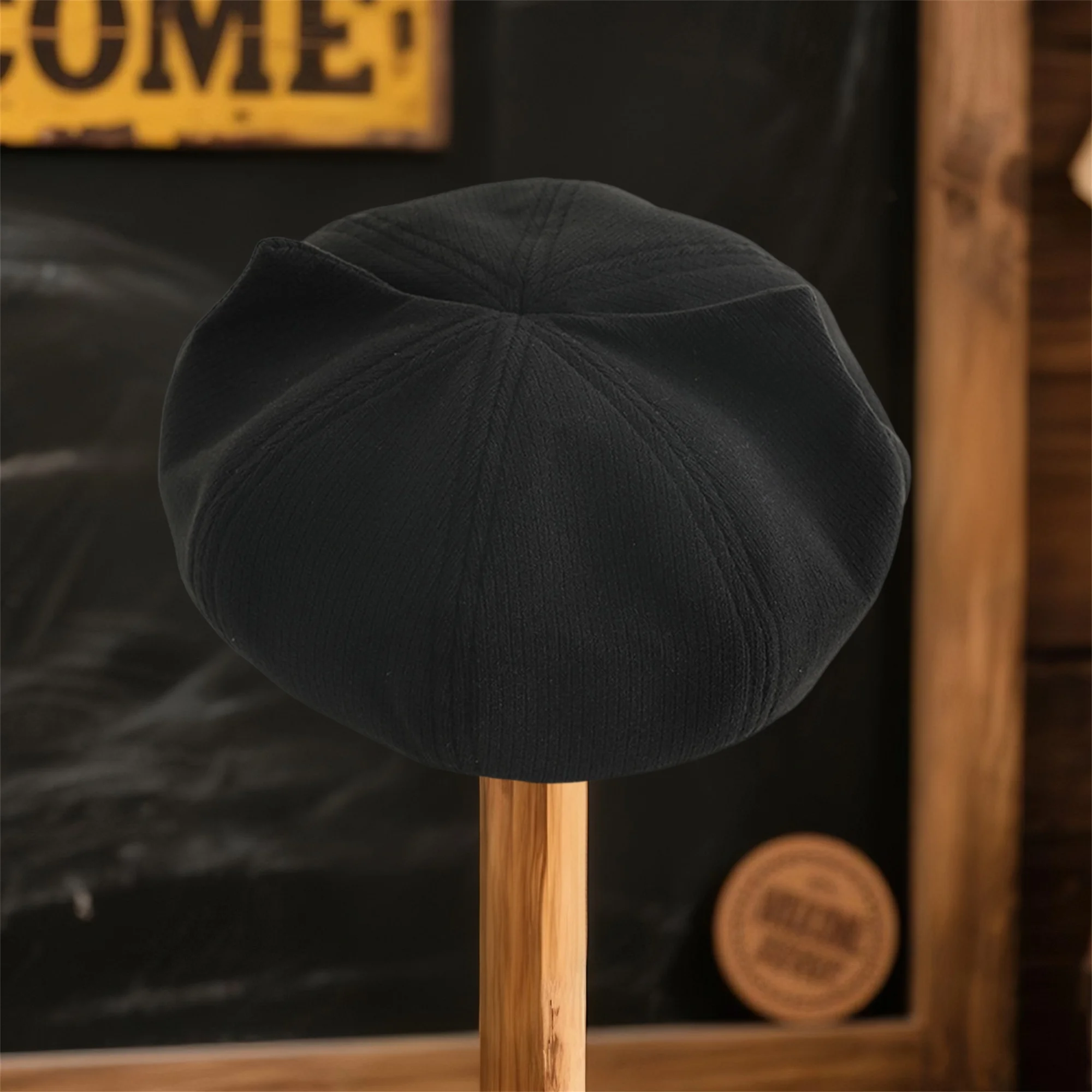 Niedliche Strickmütze für Kleinkinder und Mädchen mit Bommel, französischer Stil, warme Wintermütze für Künstler, bezauberndes Katzenohr-Design