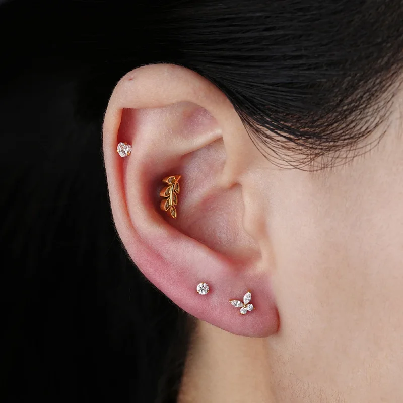 piercings na orelha