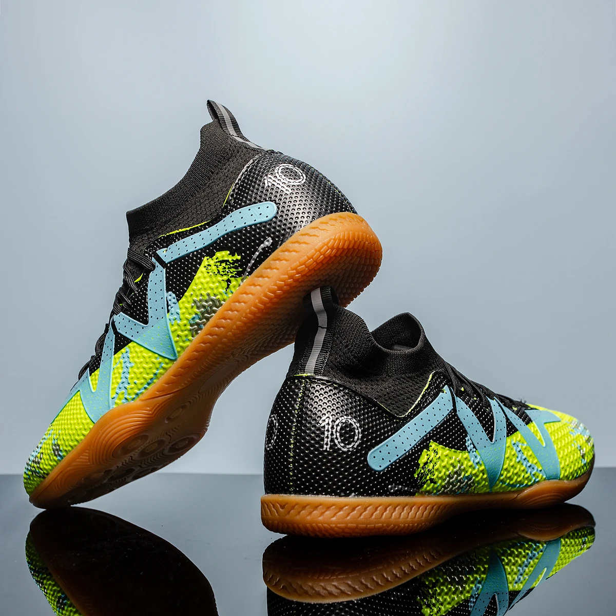 Professional Sports Indoor Flat Bottomed Football Shoes Teenagers Non Slip High-Tops Training Shoes Adult Durable Soccer Shoes