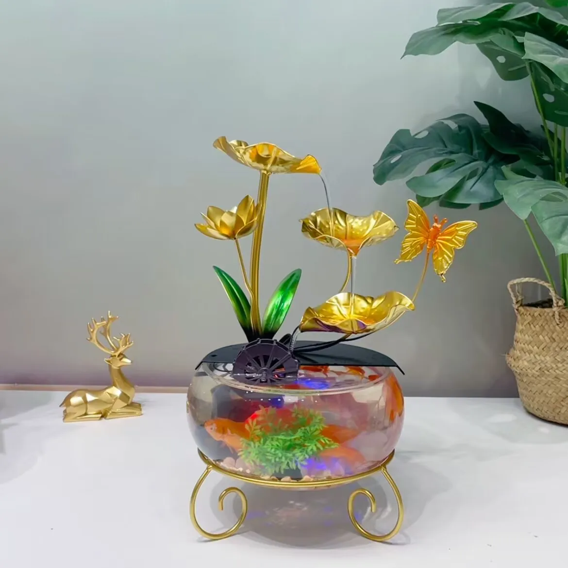 Small ornaments creative Chinese home living room study porch decoration flowing water lucky fish tank humidifier to send gifts