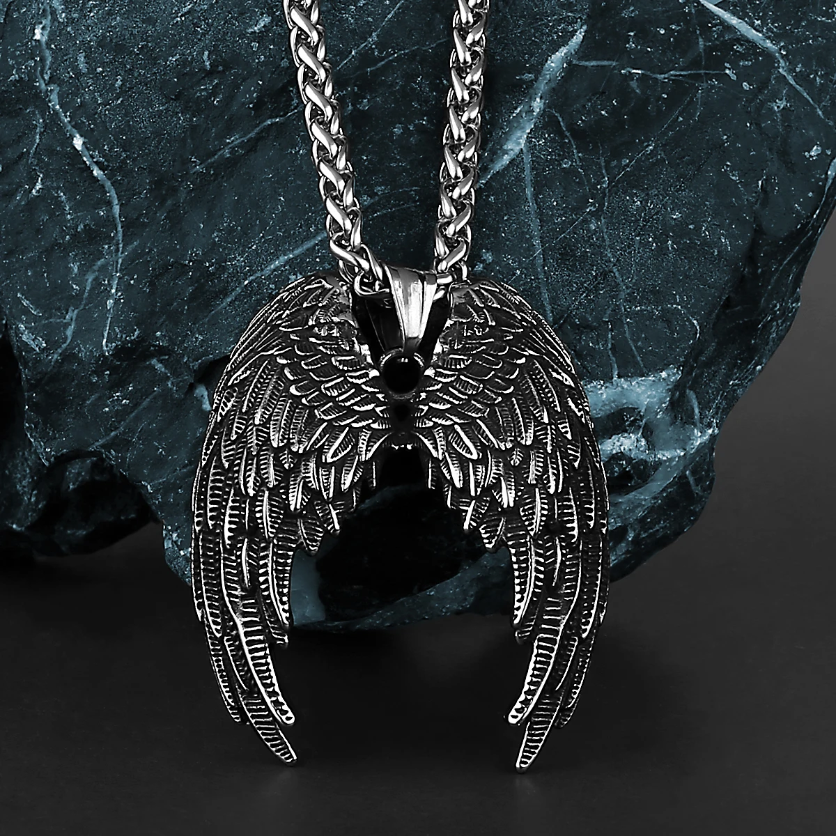 Retro High Quality Angel Wings Pendant Unisex Fashion Trend 316L Stainless Steel Pendant Necklace Jewelry Gift Wholesale