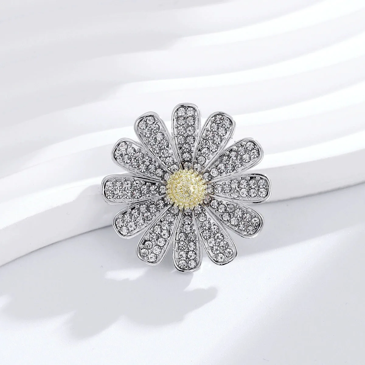 Sunflower Enamel Lapel Pin Badge Pins Hats Clothes Backpacks Decoration Jewelry Accessories Gift