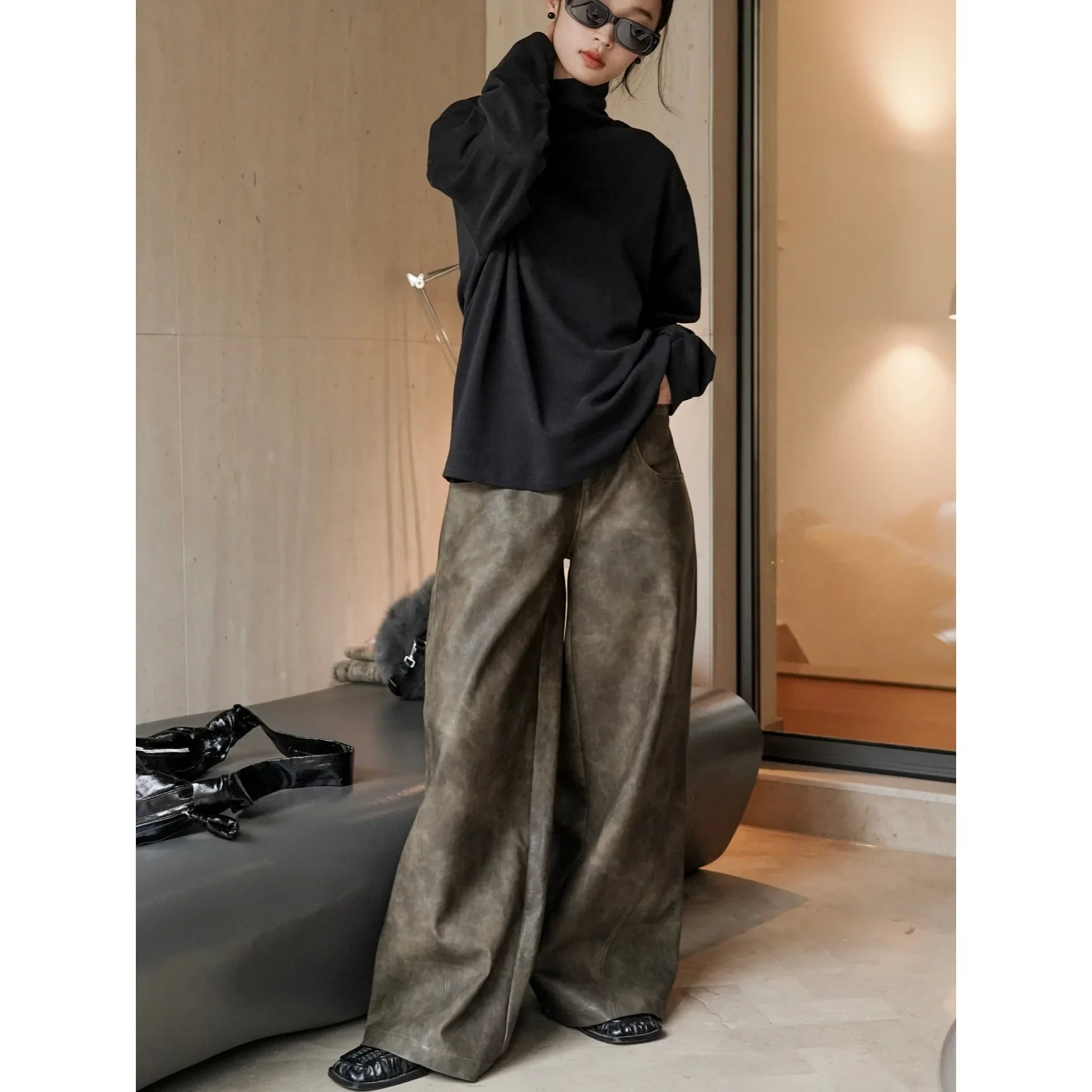 

2025 Casual Pullover, Monochromatic, Autumn, Winter Women's Turtleneck Base T-shirt, Long Sleeve, Loose, Thick, Warm, Soft Top,