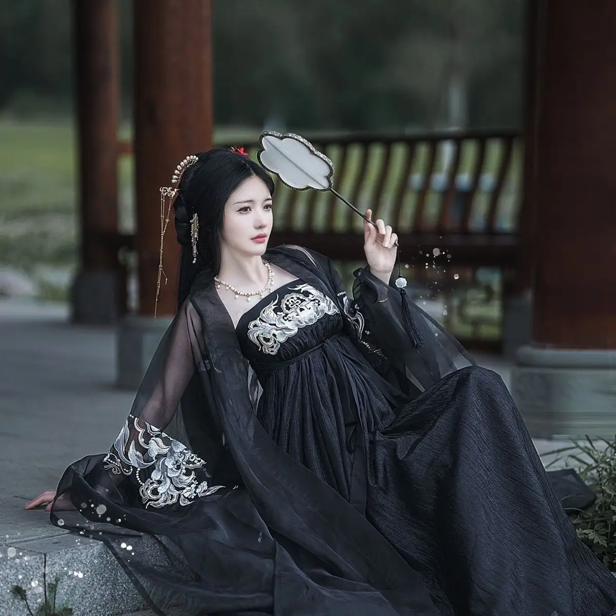 Costume cinese drama industria pesante ricamato Hanfu nero