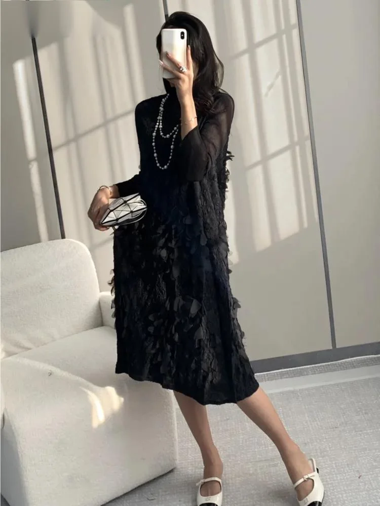 

Women Pleated Solid Mid-length Dress Long Sleeve Three-dimensional Flower Turtleneck Loose Dresses 2026 Spring New 17D1CSJB