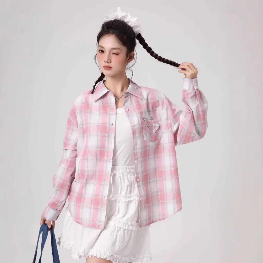 

Рубашка в клетку с длинными рукавами, весна 2025, новая повседневная универсальная свободная рубашка для женщин, верхняя одежда для работы и отдыха.