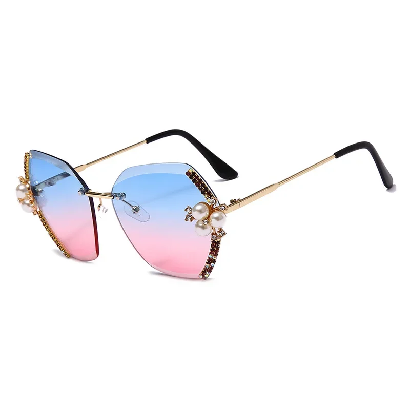 

2022 Square Baroque Sunglasses Women Crystals Sexy Girls Sun Glasses Rhinestone Ladies Shades for Party Oculos De Sol Feminino