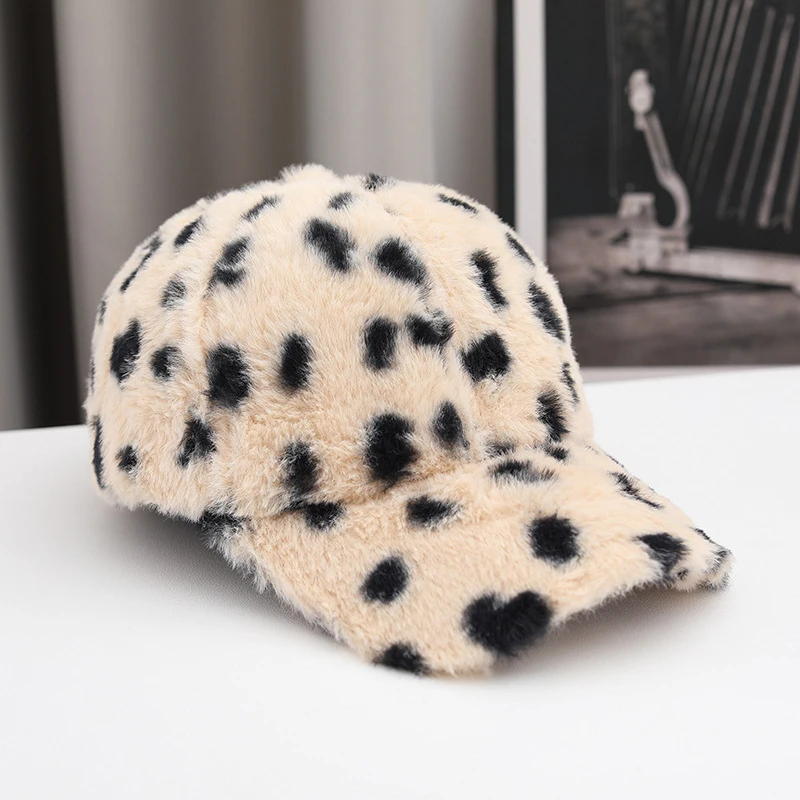 Cross Border European American Fashion Autumn Winter New Curved Brim Peaked Cap Trendy Versatile Spotted Plush Baseball Cap Whol