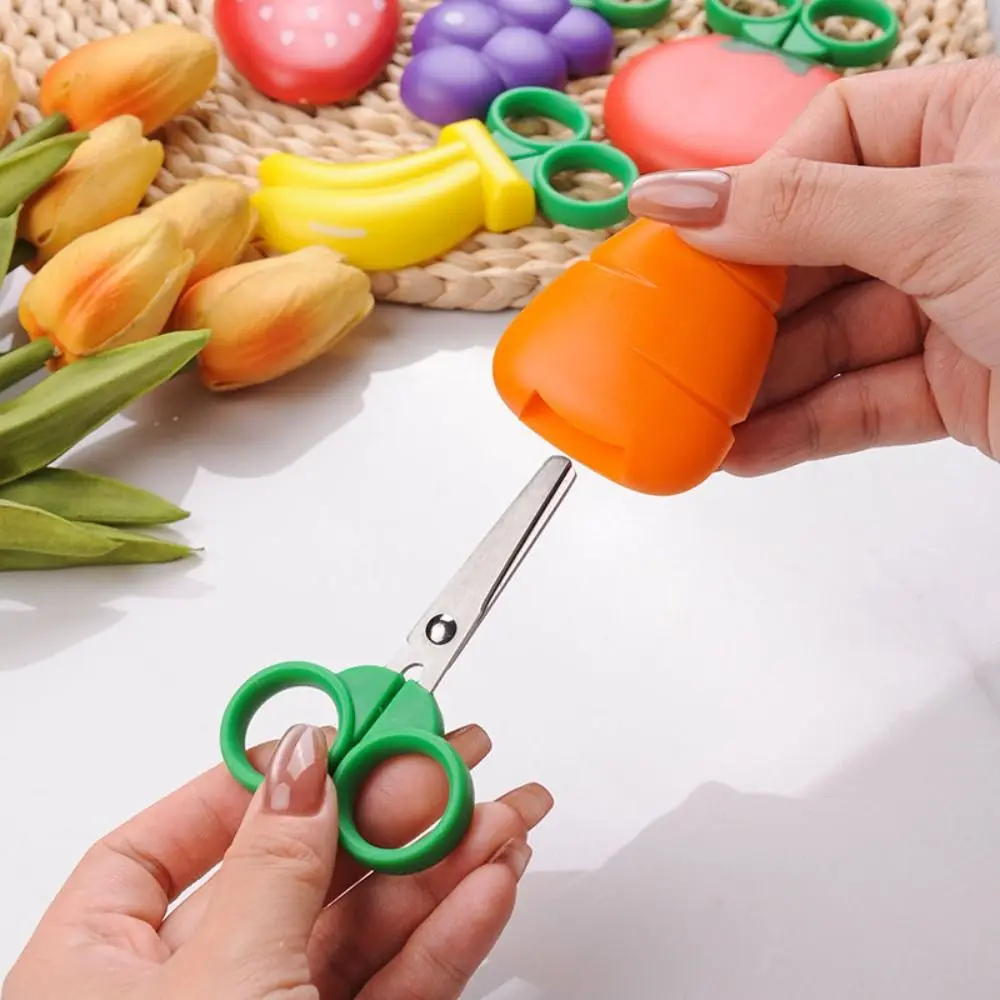 4 Piezas de Tijeras Magnéticas con Diseño de Frutas, Mini Tijeras de Bolsillo para Niños, Multifuncionales, con Adhesivo para Refrigerador