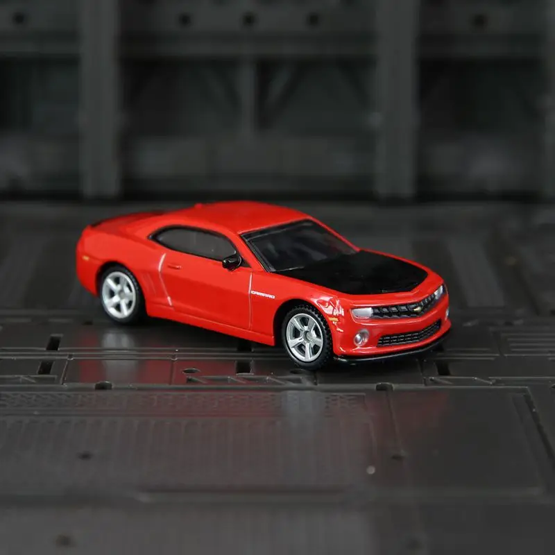 CCA 1:64 Chevrolet Camaro lega super modello di auto sportiva ornamenti per auto collezione dettagli ricchi, pregevole fattura e buona qualità