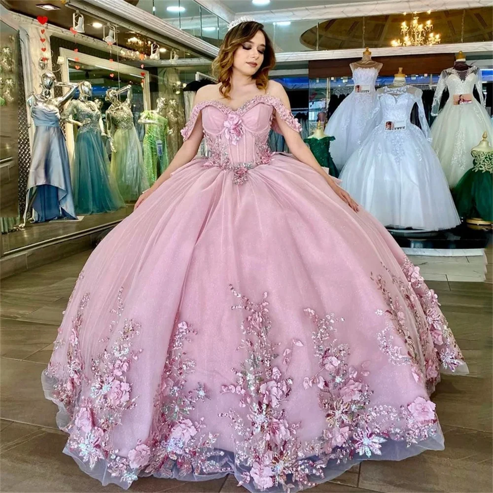 Elegancka błyszcząca suknia balowa z długim rękawem Urocze sukienki na Quinceanera z odkrytymi ramionami 2024 Klasyczna sukienka 3D z aplikacją kwiatową Sweet 16