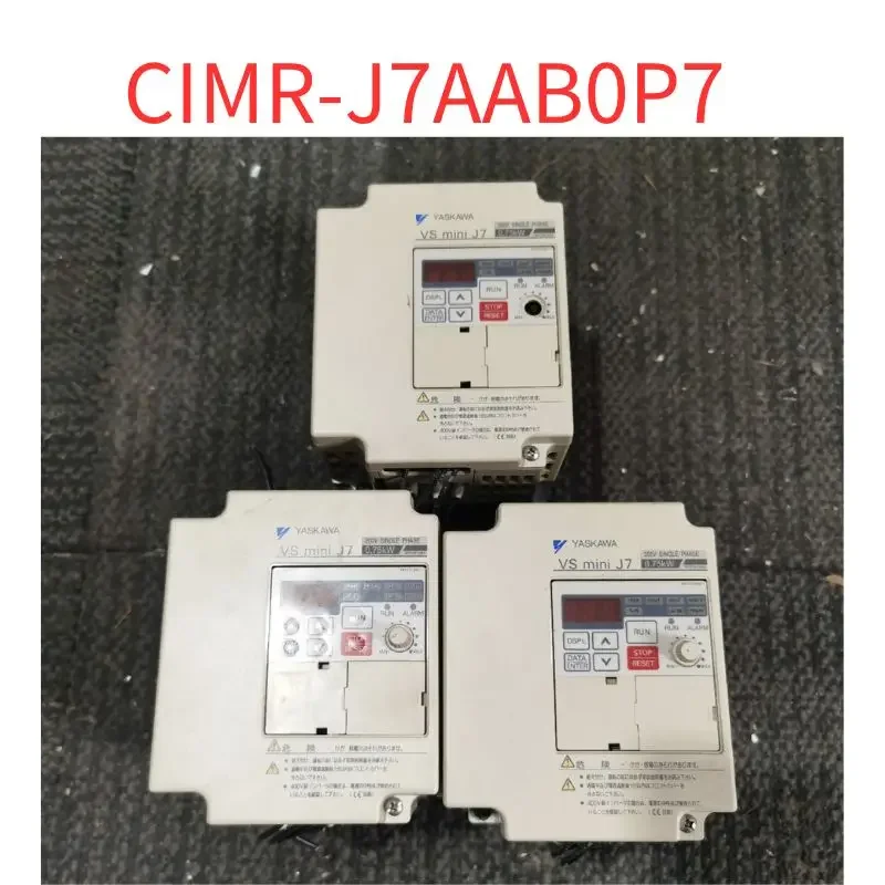 

Second-hand Inverter CIMR-J7AAB0P7 0.75KW 220V Test OK