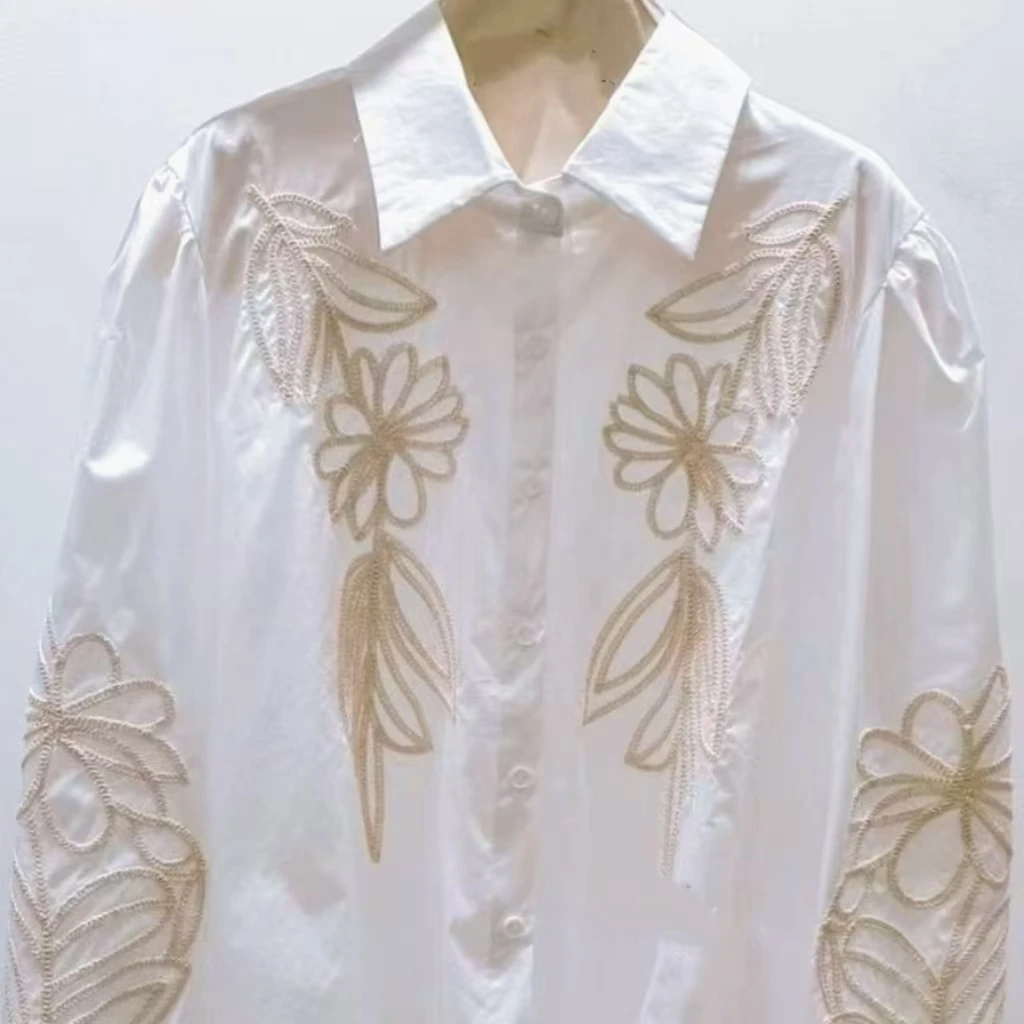

New In Flower Embroidery Cotton White Shirts and Blouses for Woman Mid-length Loose Casual Top Blusas Women Clothing