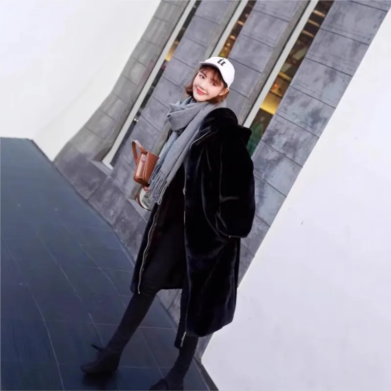 معطف أسود من الفرو الصناعي معطف مختلط وغطاء رأس طويل مخملي #1