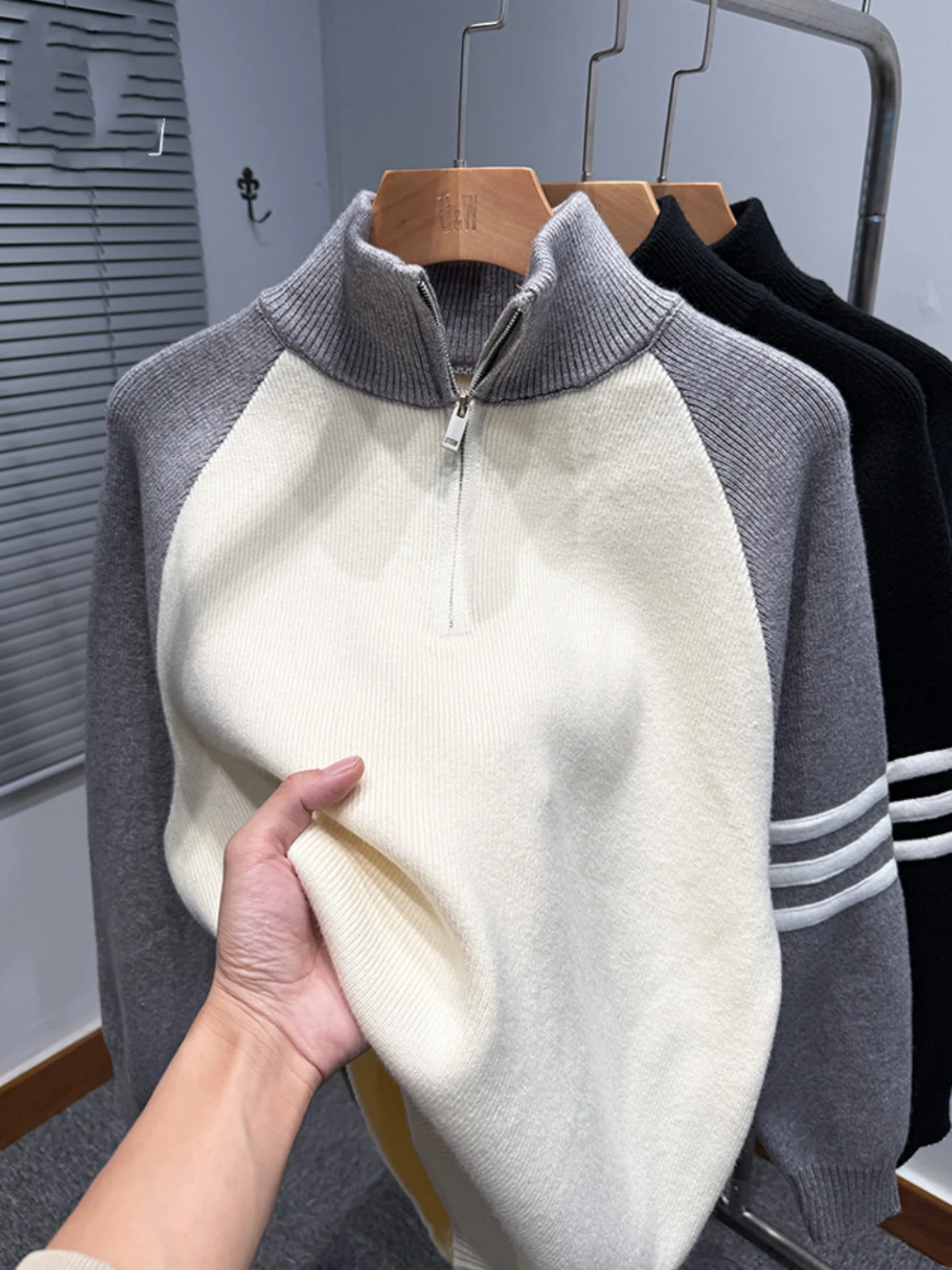 

Мужской зимний вязаный свитер свободного кроя с высоким воротником на молнии, в корейском стиле, повседневный, модный, с вставками на плечах, цветной