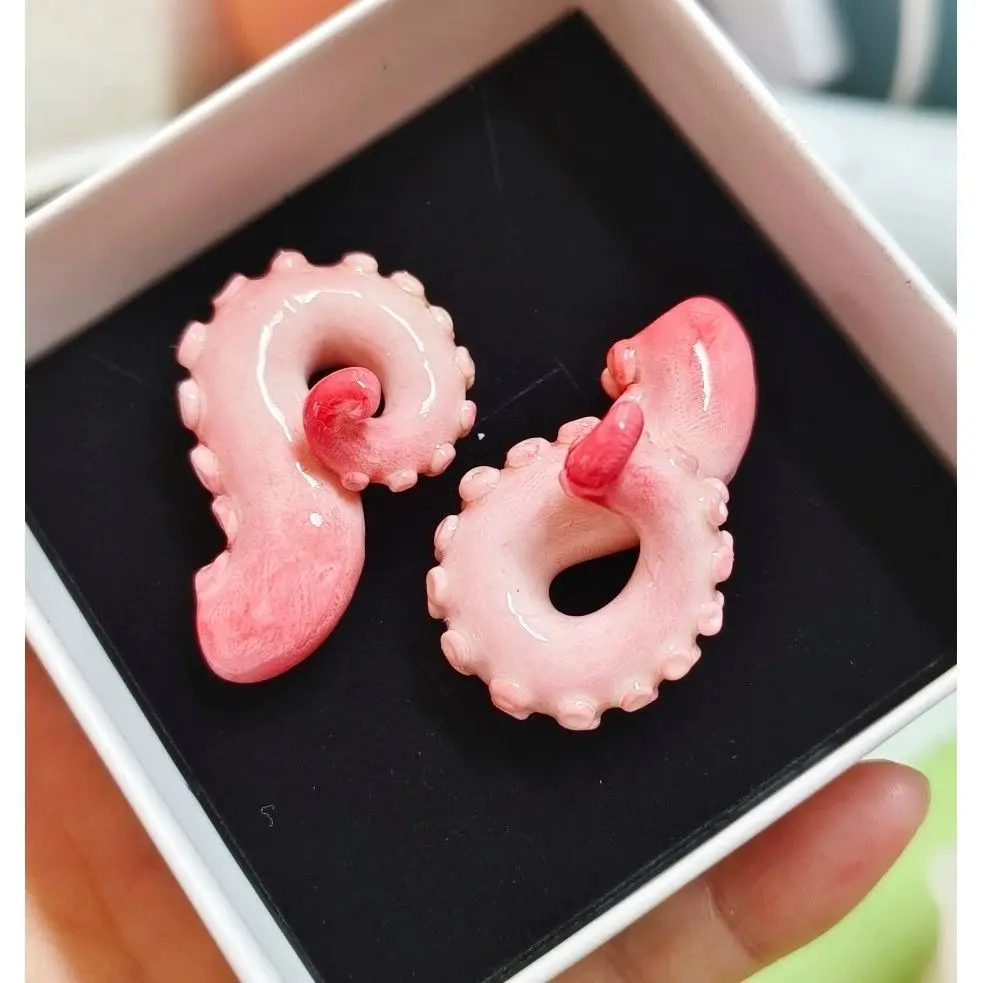 Niche Cthulhu tentacle earrings, ear studs, ear clips, ear hooks, tentacle earrings, octopus leg earrings