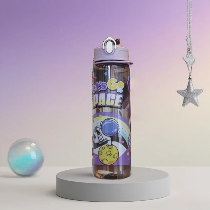 750 ml Astronauten-Sportflasche mit Strohhalm und Griff, Outdoor-Trinkbecher, großes Fassungsvermögen, niedliche Trinkflasche für Outdoor-Sportarten