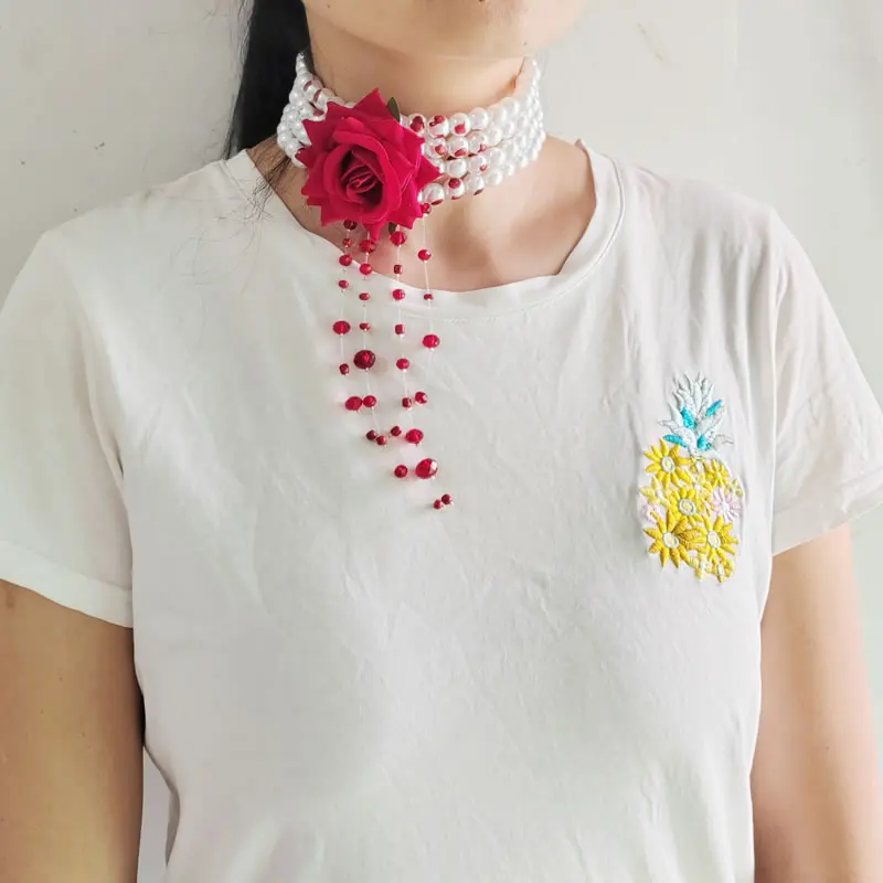 

Halloween Cosplay 3D Rose Flower Pearl Vampire Necklace