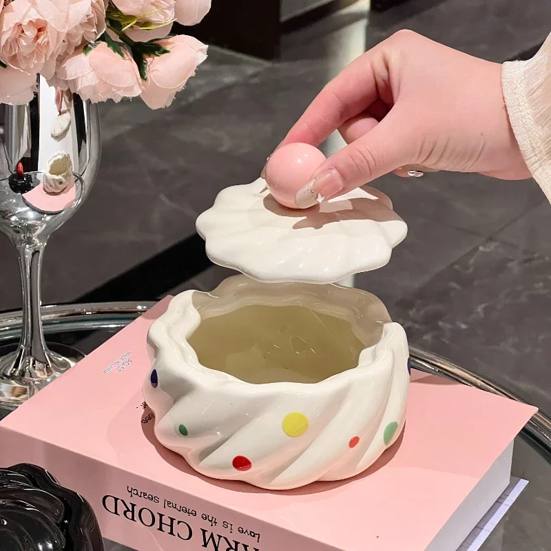 

Latest Household Living Room Polka Dot Ashtray, Fashionable, Cute, Creative Ice Cream Ashtray, Ceramic Jewelry Storage Box