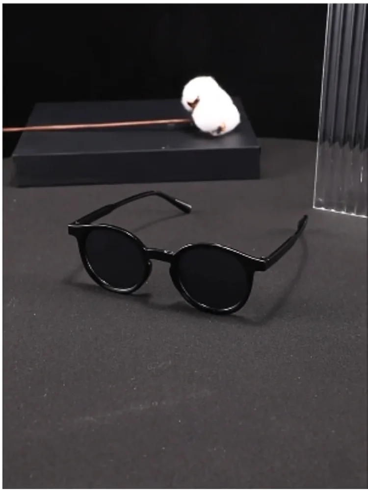 

New Small Retro Round Sunglasses Women Oval Vintage Brand Glasses Men elliptic Sun Glasses for Female Shades Eyewear