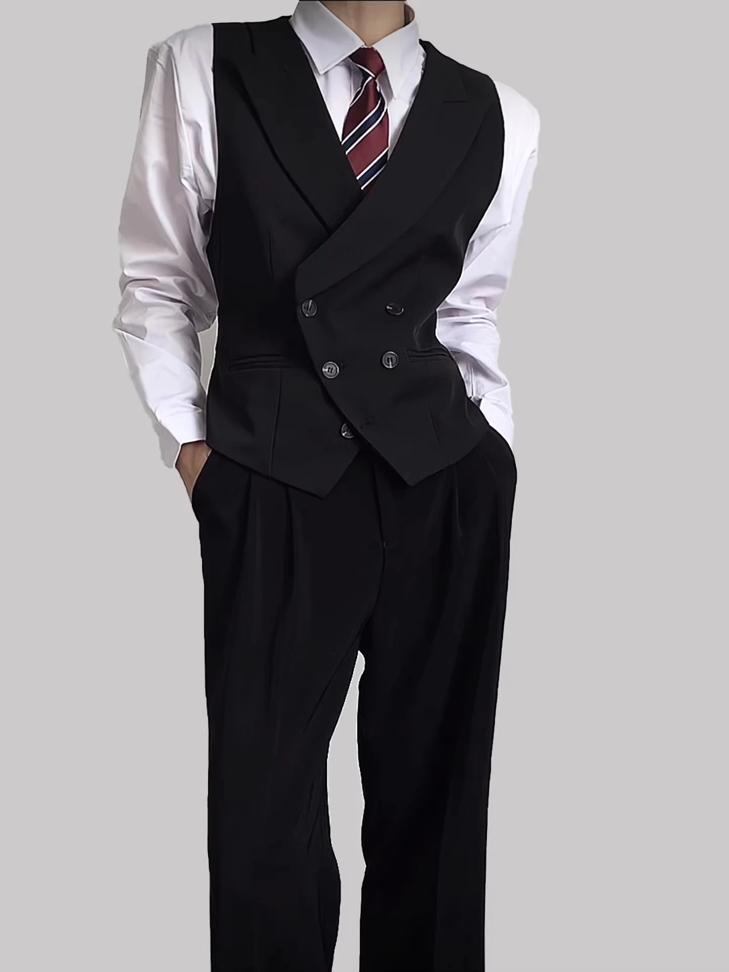 

Black Slim Fit Waist Cinched V-Neck Vest Unisex Youthful Vitality Style Polyester Fiber Four Seasons Versatile Cosplay Neutra...