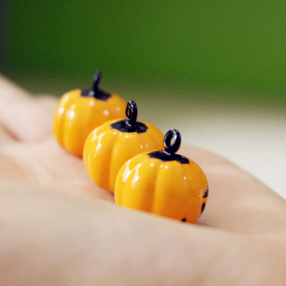 

10Pcs Copper Pet Bells Pumpkin Shape Cartoon Pendant Quick Release Buckle Dog Collar Jingle Bells Halloween Pet Accessories