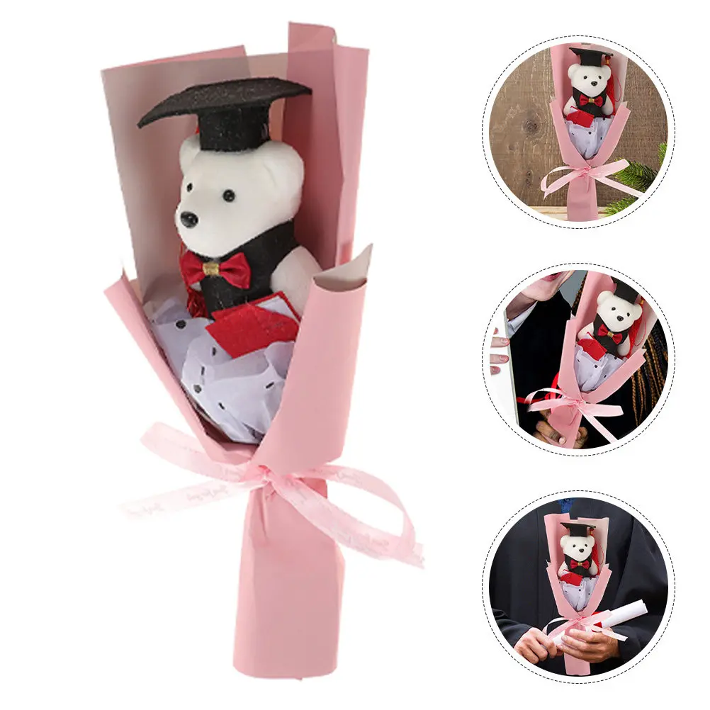 

Набор из 2 плюшевых мишек для выпускного: букет-композиция из мишек и цветов для украшения выпускного вечера, реквизит для фотосессии, подарок-букет на выпускной