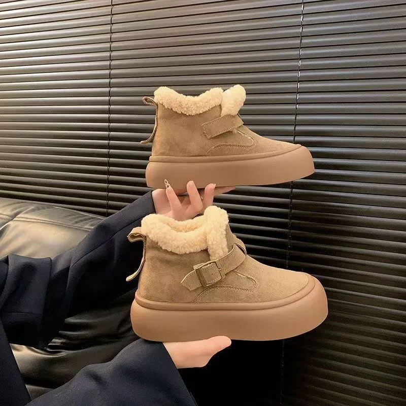 موضة أحذية الثلوج النسائية 2025 الخريف والشتاء جديد طالب أحذية بوت قصيرة أحذية قطنية كبيرة الصوف سميكة متوسطة المساعدة
