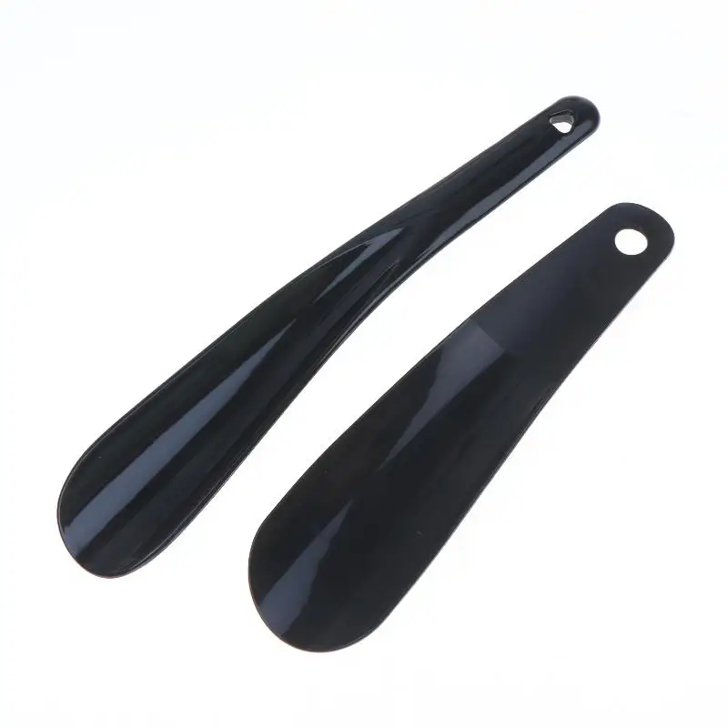 1Pair Portable Plastic Shoe Horns Shoe Lifter Smooth Shoehorn With Hanging Hole For Elderly Children Easy Shoe Wearing Helper