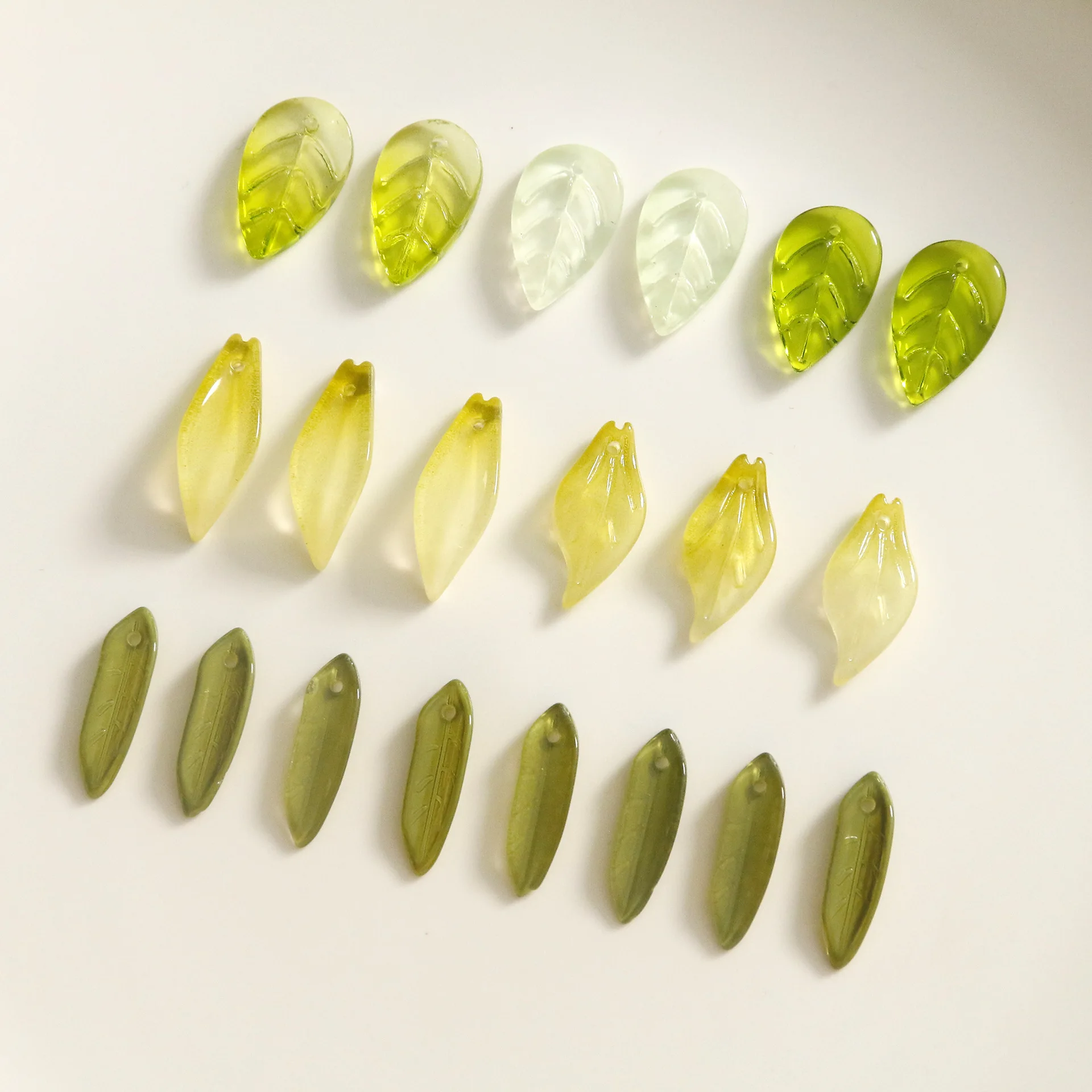 10pcs New Fashion Acrylic Pendant Charms Handmade Green Lead Necklace Earrings Pendant Charms Diy Jewelry Making Findings