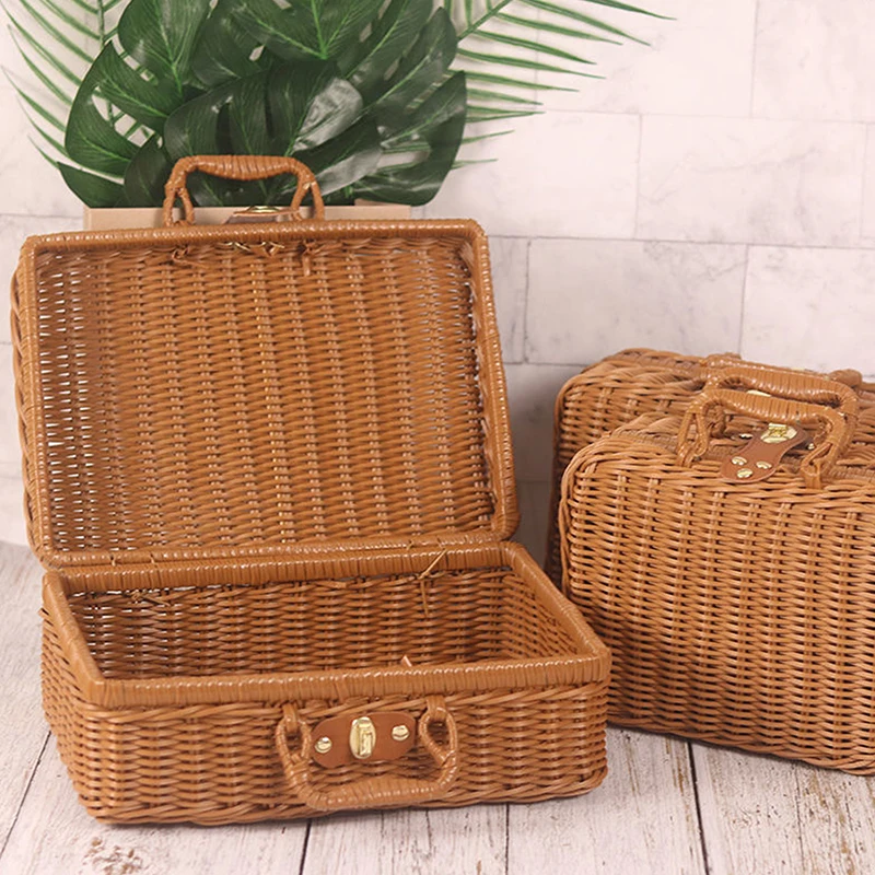 

Retro PP Imitation Rattan Weaving Picnic Storage Basket Wicker Suitcase Hand Gift Box Woven Cosmetic Sundries Organizer Box