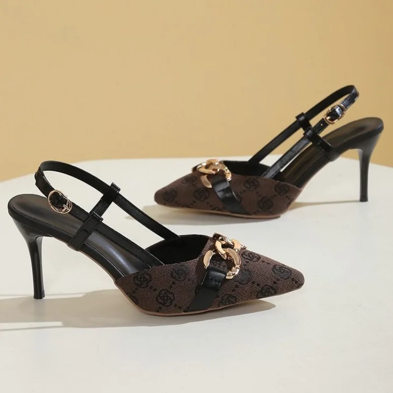 Retro Flower Embroidery Sandals Pointed Head Shallow Mouth Metal Buckle Anti-slip Wear-resistant High Heelsshoes women pumps