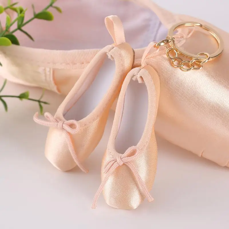 Mädchen Ballettschuh Schlüsselanhänger Damen Spitzenschuh Anhänger Dekoration für Tänzerin Ballerina Tanztaschen Ballett Zubehör Geschenke Schlüsselring – Detail 1
