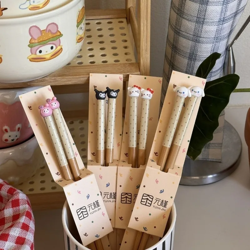 

Fashionable Trendy Personalized Gift Box Set Cream Style Three-dimensional Bear Cute Home Tableware Nanmu Chopsticks As A Gift