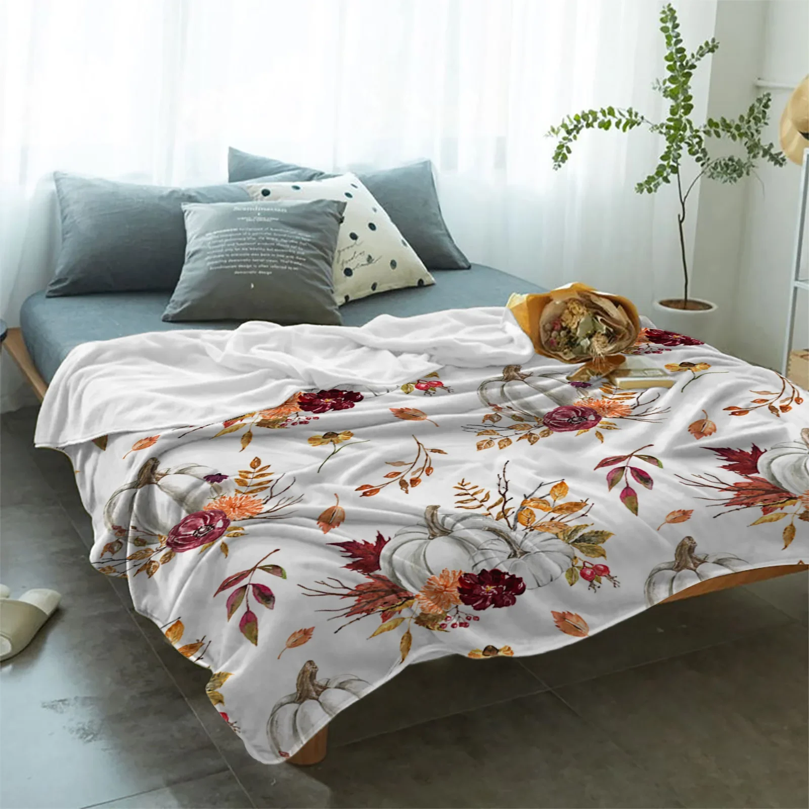 Thanksgiving Fall Pumpkin Maple Leaf Throw Blanket for Kids Warm Sofa Blanket Flannel Blanket Portable Soft Bedspread