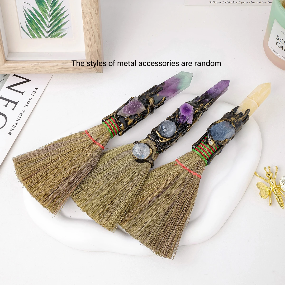 1PC Natural Crystal Point Stone Amethyst Altar Witch Supplies Table Decoration Family Tree Charms Feather Broom Crafts Halloween