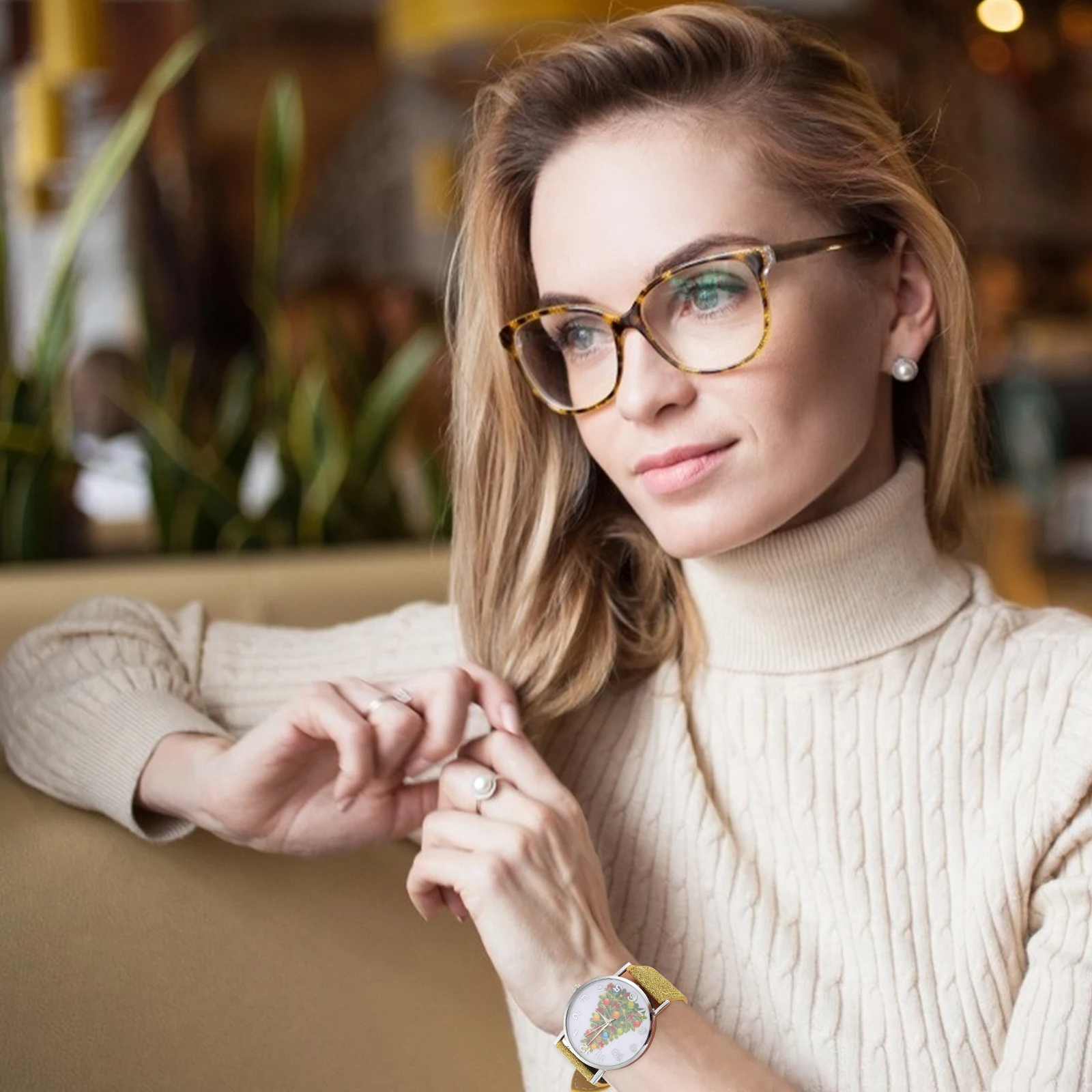 

1 pc Women Watch Xmas Tree Pattern Stainless Steel Quartz Wristwatch Lady Christmas Gift Festival Decorative Watch Students