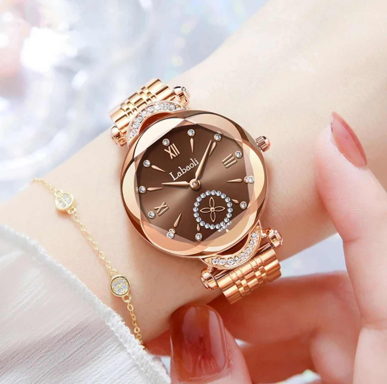 Elegant series, sophisticated and luxurious women's watch, independent second hand quartz watch, high-quality luxury timepiece.
