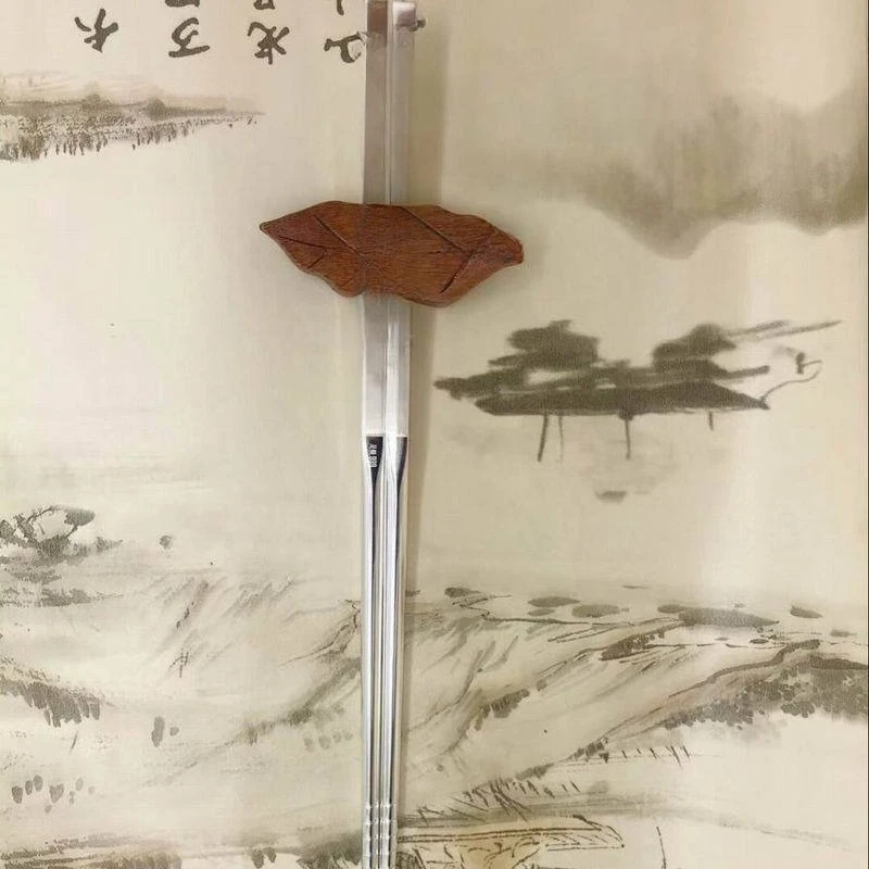 

Solid, household, chopsticks, a centuryold fit, ornament.