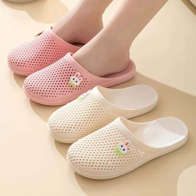 2024 Summer New Hole Sandals Flat Slippers Women\'s Soft Bottom Non-Slip Indoor and Outdoor Casual Bathroom Slippers