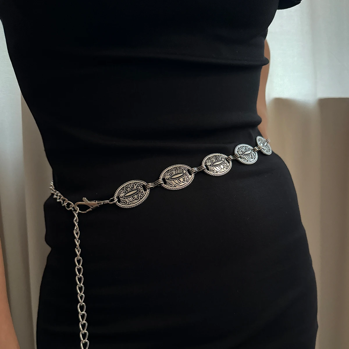 Gold Waist Chain Belt Female Western cowgirl Metal Belts For Women Punk High-end Luxury Brand Elliptical Heart Gothic Waistband
