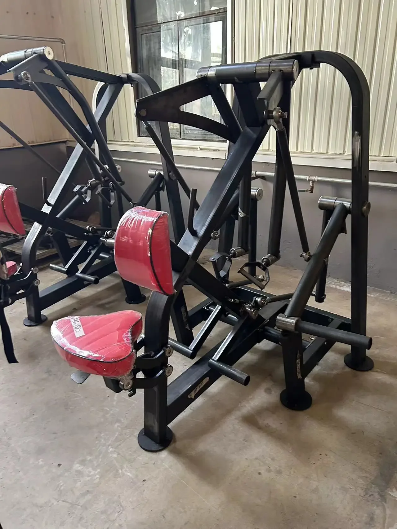 Shandong Minolta Fitness Gym Equipment Plate Loaded Machines For Strength Training Super Pendulum Squat