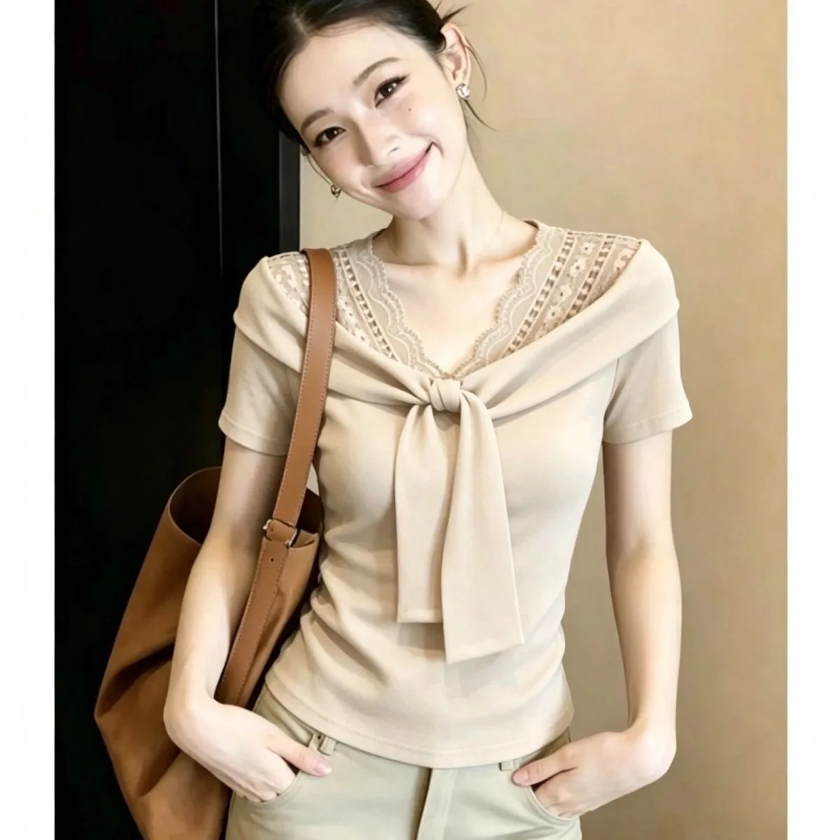 Slim Fit Lace Detail V-Neck Short Sleeve T-Shirt Women's Fashionable Trendy Top Polyester Material Commute Style Regular Length