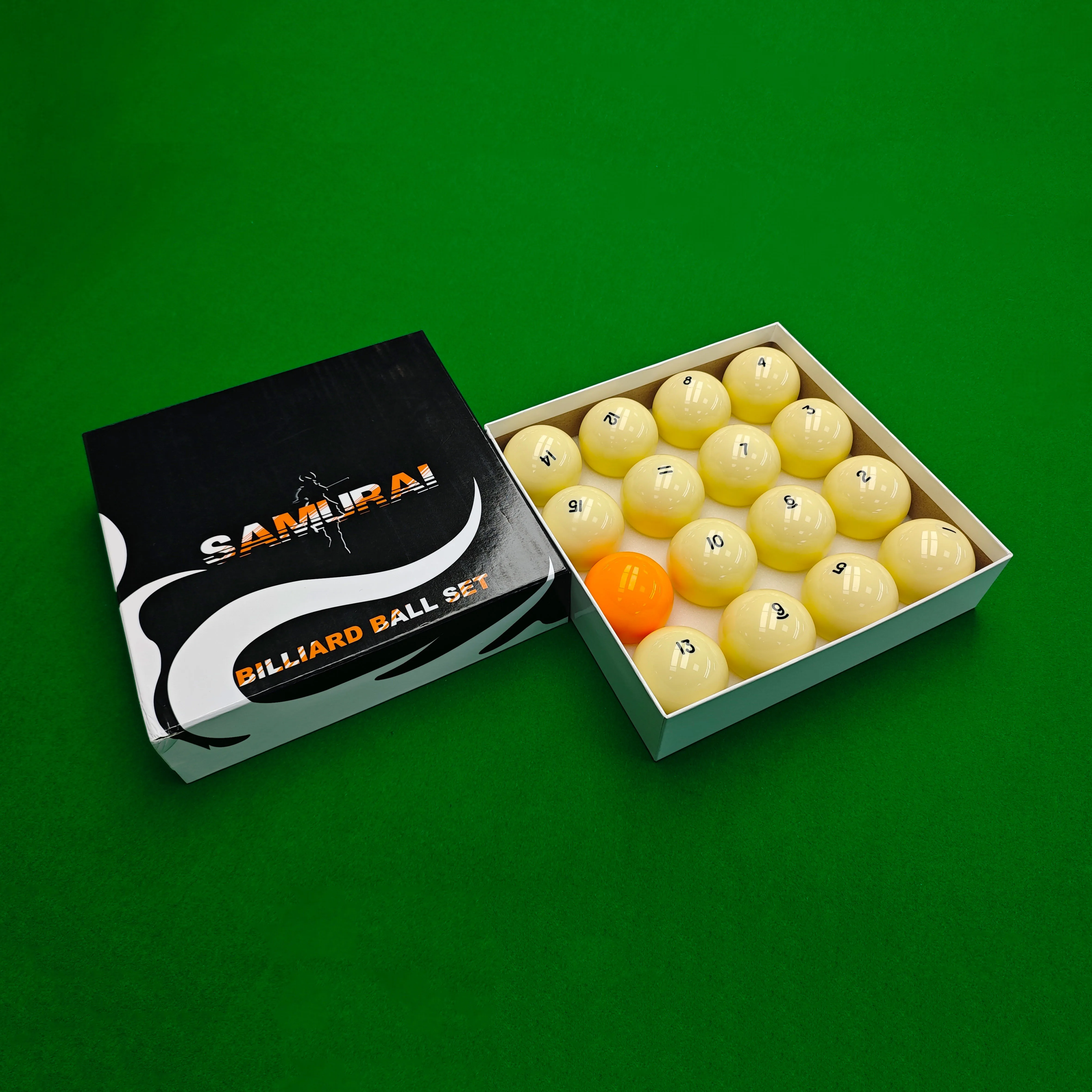 

Wholesale 68mm Set of Resin Cue Balls for Russian Billiards & Pool Game Table From Snooker & Billiard Manufacturers