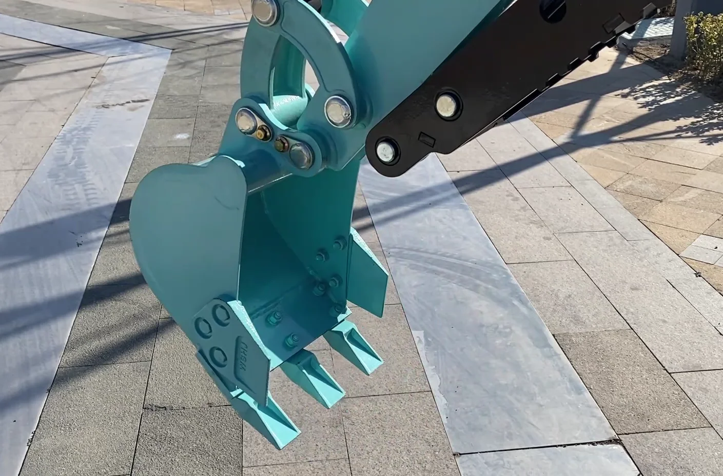 حفارة صغيرة أمريكية 1 طن، أنابيب تبريد سائلة مدمجة، محرك كوبوتا، مناسبة لبناء المناظر الطبيعية وحفر الخندق