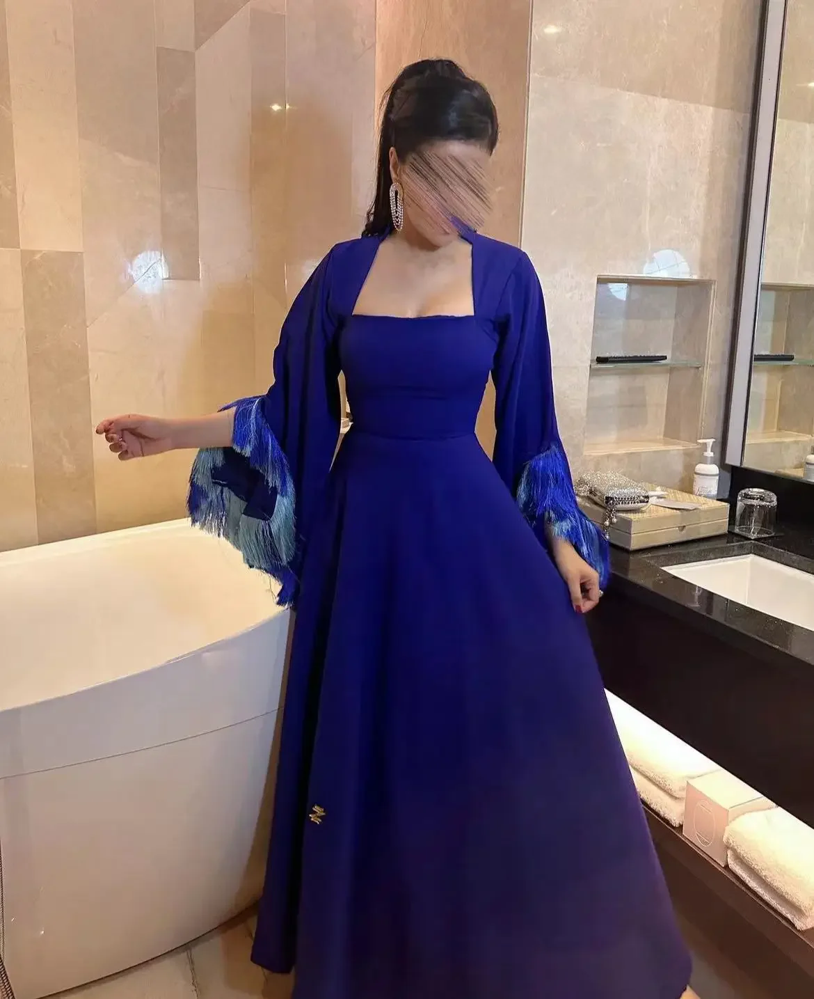 

Royal Blue A Line Prom Dresses Dubai Saudi Arabia Evening Dresses For Women Square Neck Tassels Long Sleeves Night Party Gowns