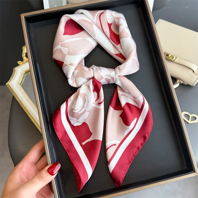 2025 novo luxo camélia impressão feminino lenço de seda quadrado bandana hijab envoltório flor designer lenço xale foulard