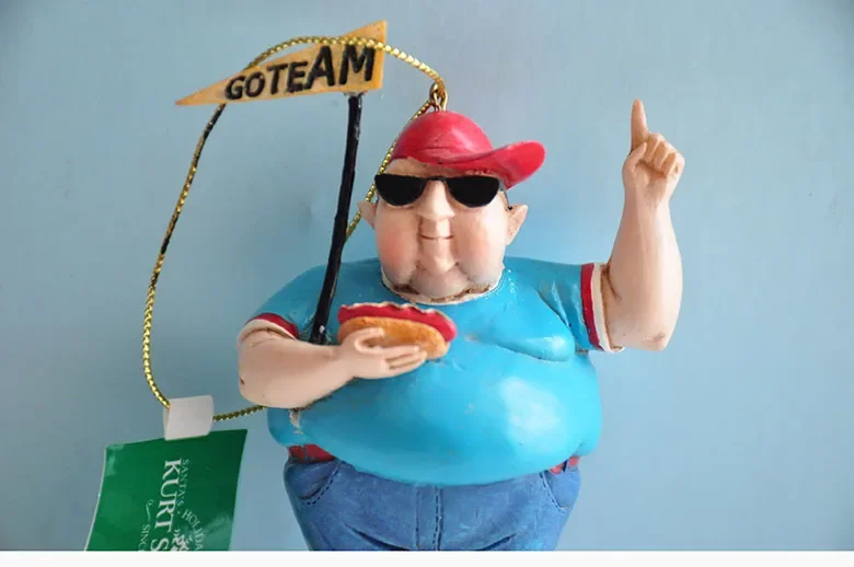 Resin Crafts Creative Funny Eating Burger Yankee Figurine Pendant Home Decorations Gift
