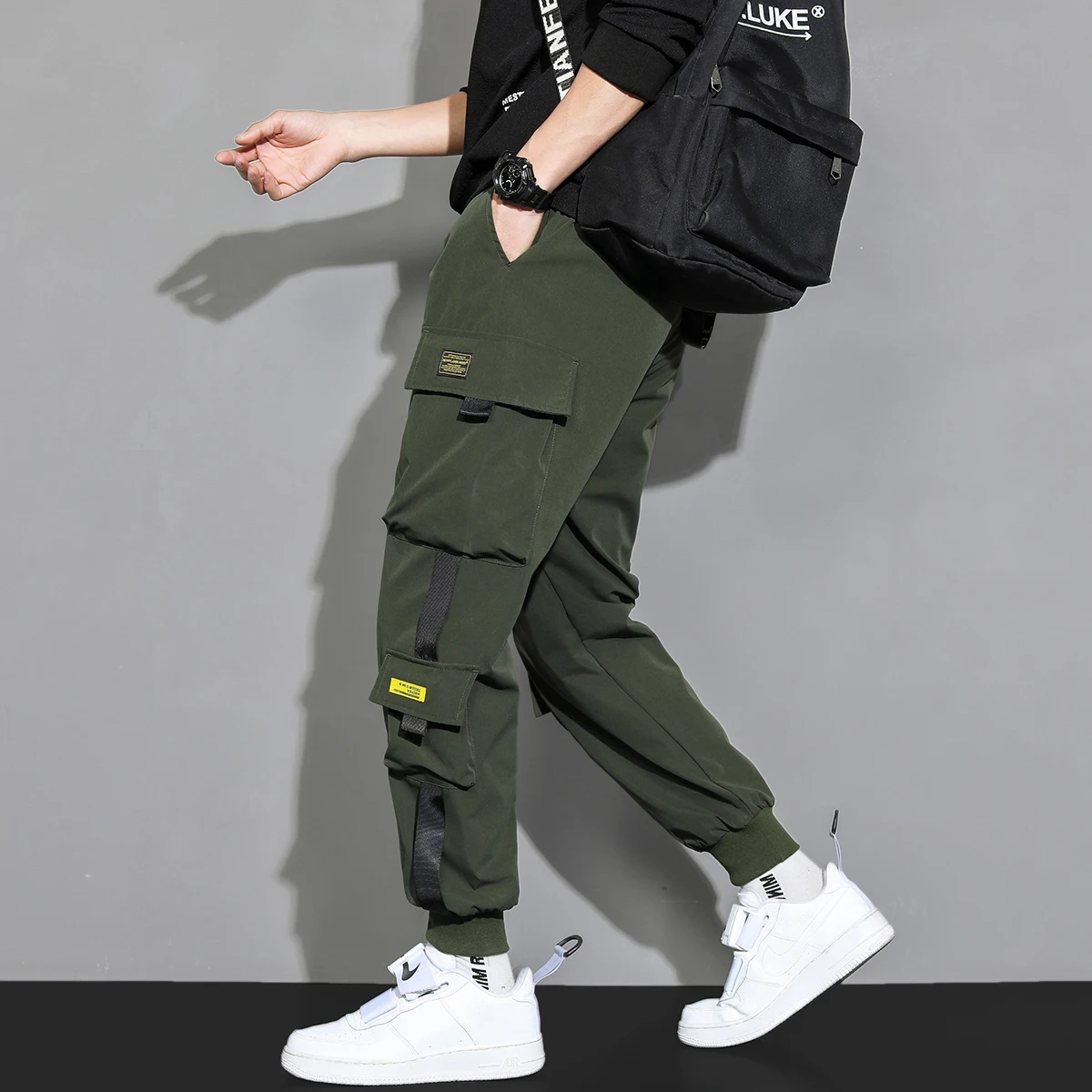 新しいスポーツパンツ、ルーズストレートレッグレッグタイパンツ、複数のポケット付きロングパンツ、男性用ワークパンツ